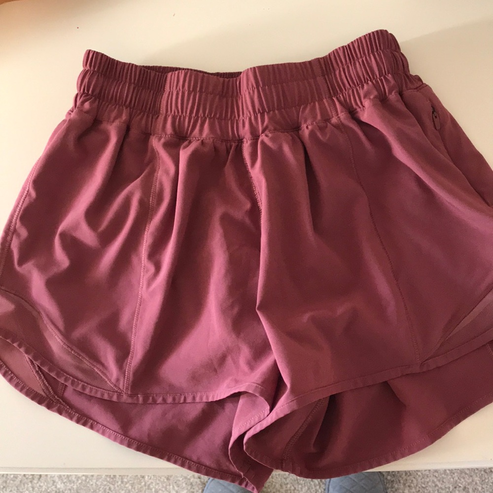 Lulu Lemon Hotty Hot shorts